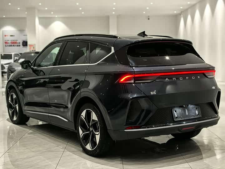 Фото 6 - BAIC Arcfox Alpha T