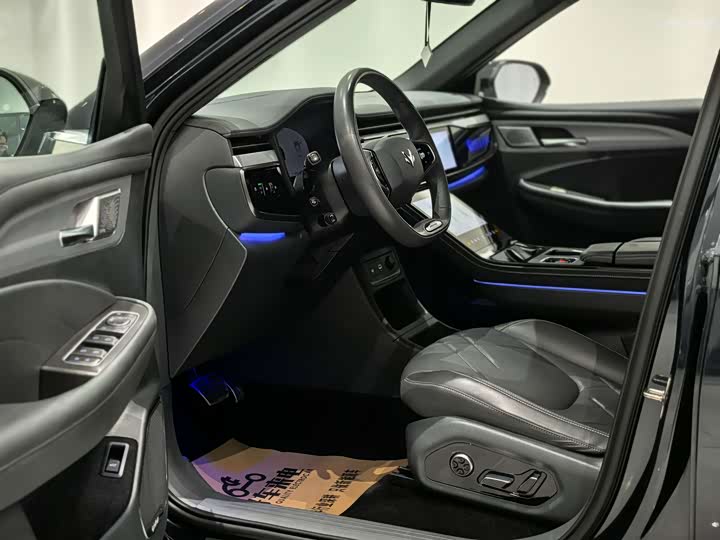 Фото 7 - BAIC Arcfox Alpha T