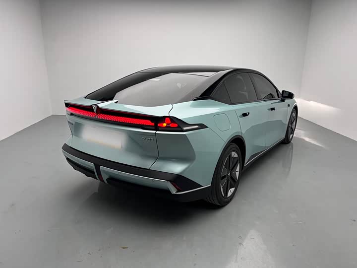 Фото 4 - Changan Deepal SL03