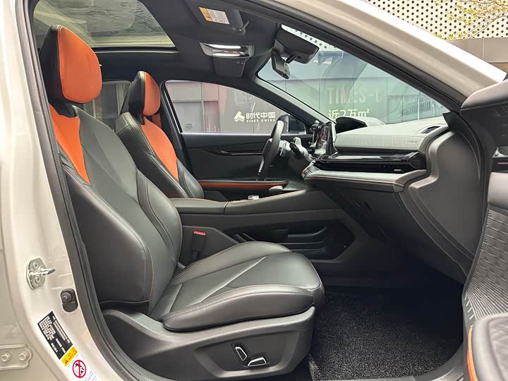 Фото 7 - Changan UNI-V