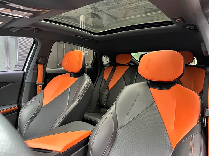 Фото 9 - Changan UNI-V