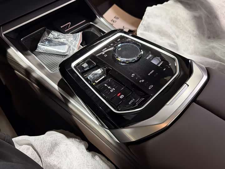 Фото 7 - BMW 7 Series