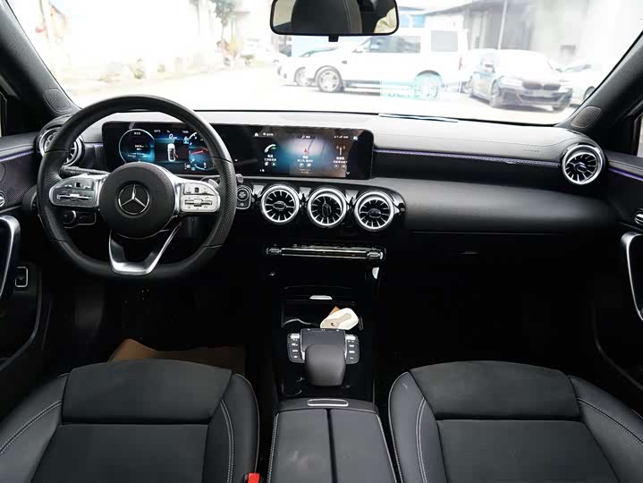 Фото 5 - Mercedes-Benz A-Class