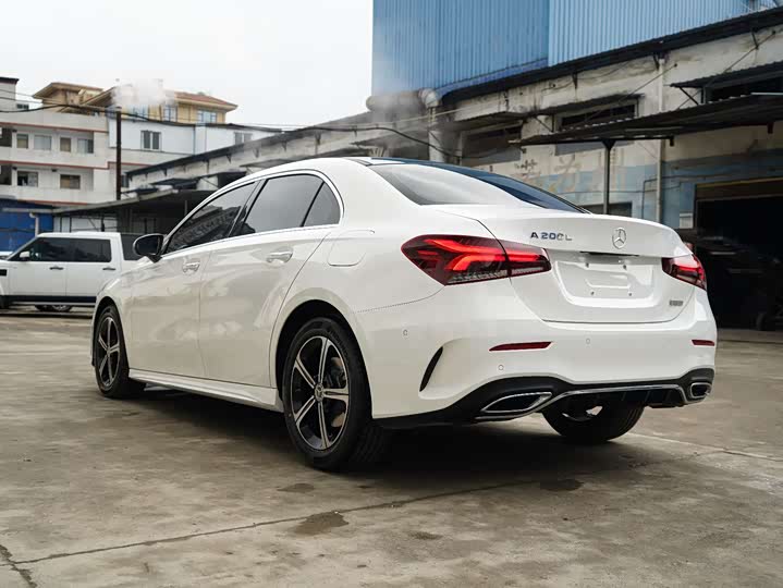 Фото 8 - Mercedes-Benz A-Class