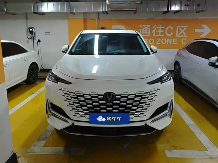 Фото 2 - Changan UNI-K Hybrid