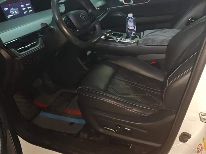 Фото 9 - Changan UNI-K Hybrid