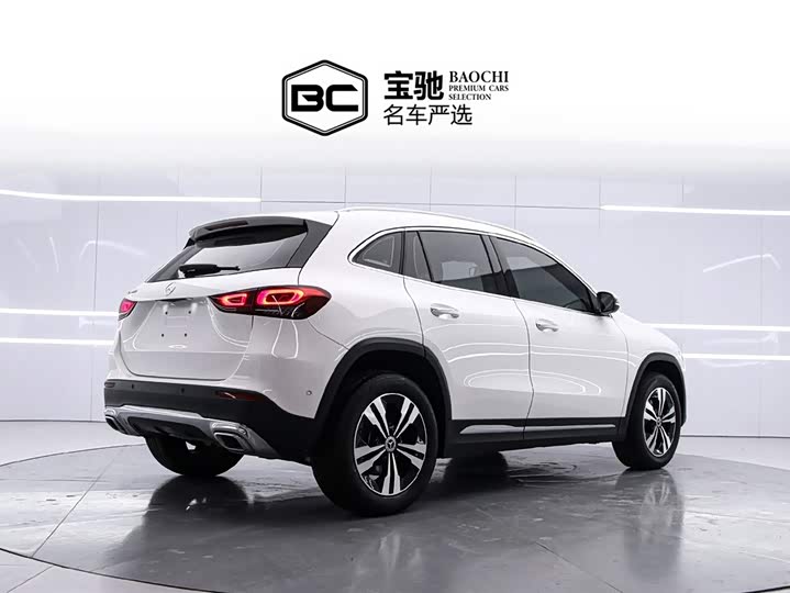 Фото 3 - Mercedes-Benz GLA-Class