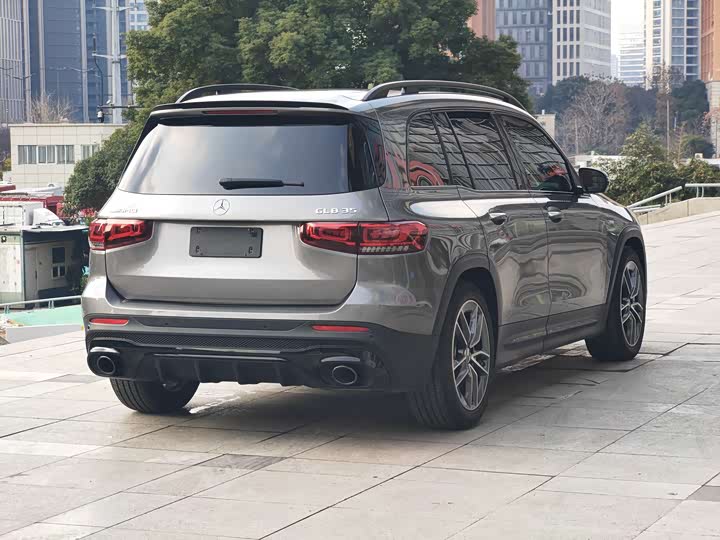 Фото 4 - Mercedes-Benz GLB-Class AMG