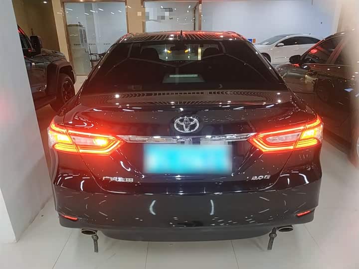 Фото 6 - Toyota Camry