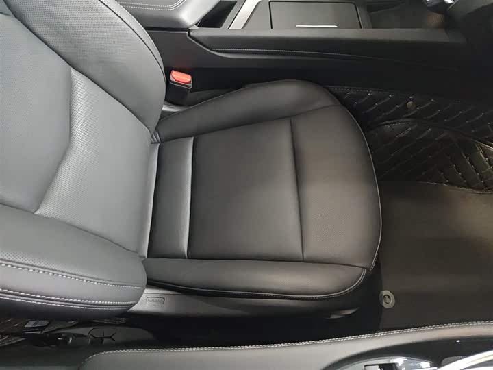 Фото 3 - Cadillac CT5