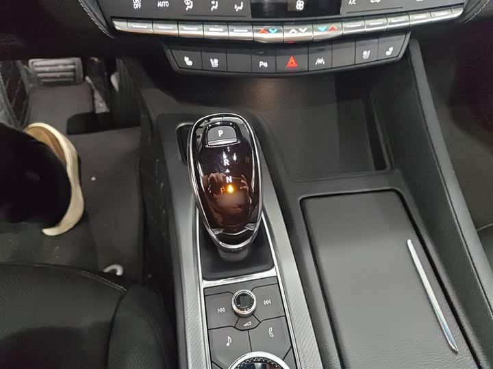 Фото 9 - Cadillac CT5