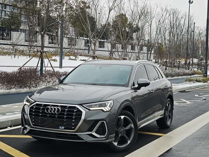 Фото 1 - Audi Q3