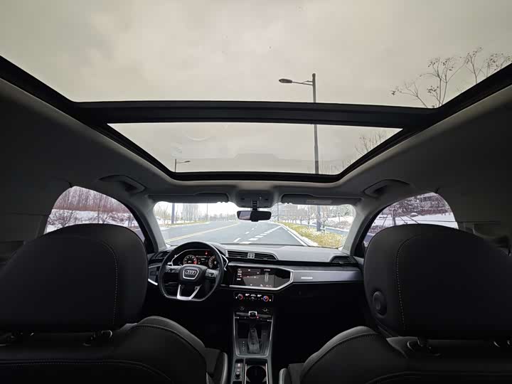 Фото 8 - Audi Q3