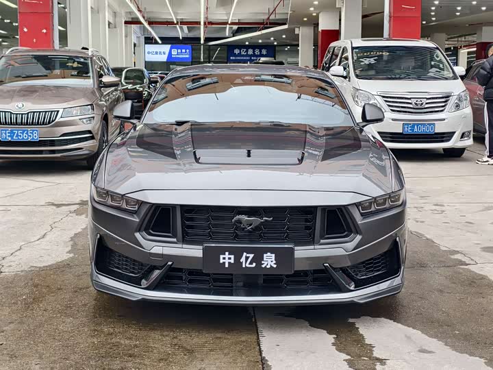 Фото 2 - Ford Mustang