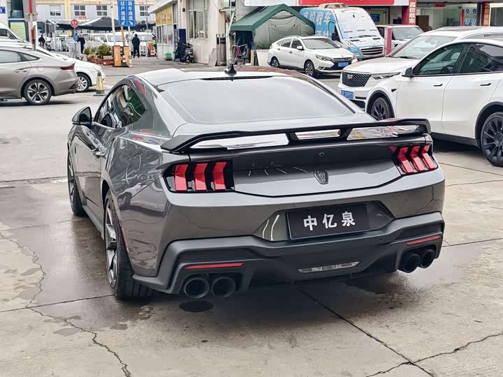 Фото 6 - Ford Mustang