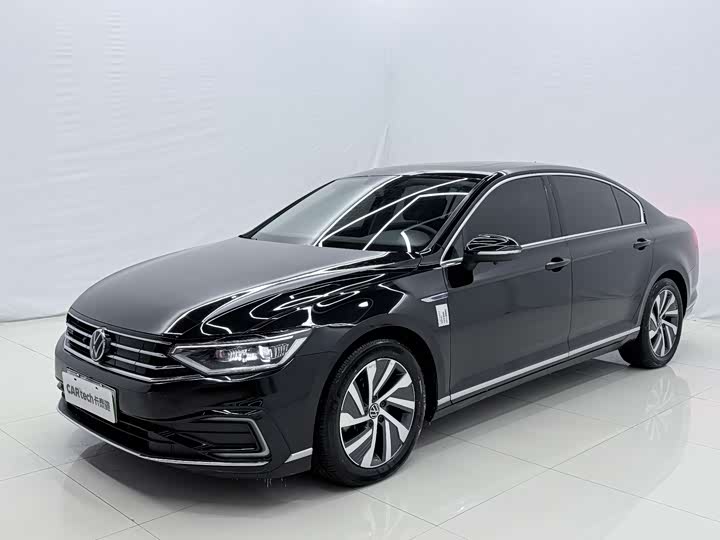 Фото 1 - Volkswagen Magotan GTE Hybrid