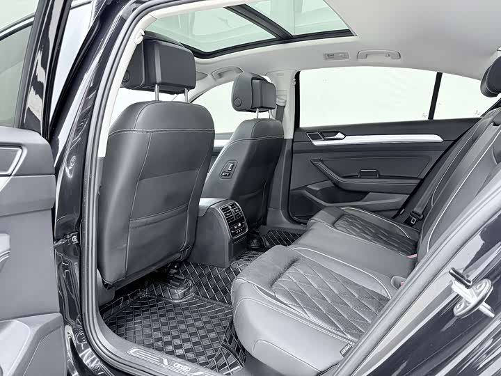 Фото 9 - Volkswagen Magotan GTE Hybrid