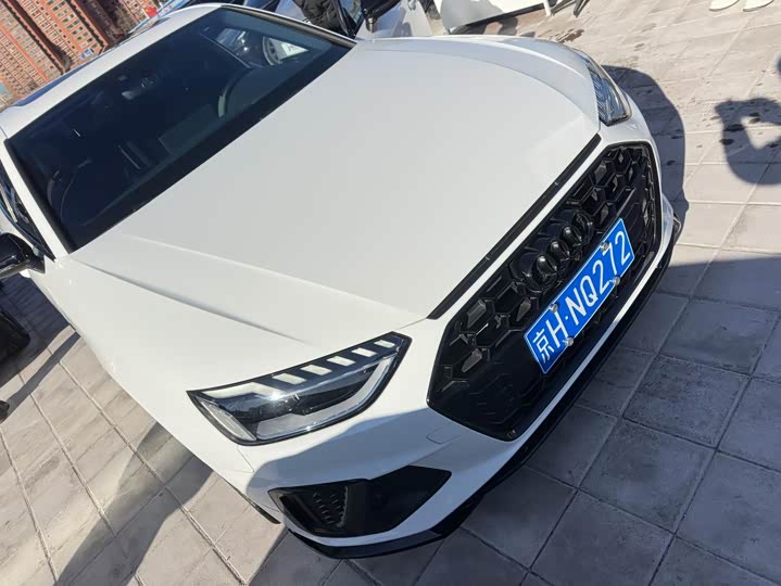 Фото 3 - Audi A4L