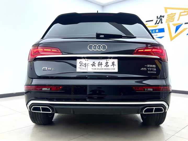 Фото 5 - Audi Q5L