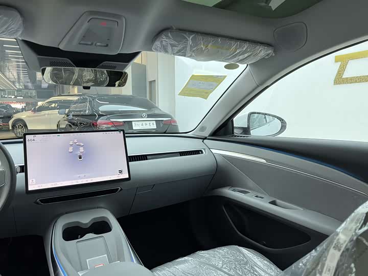 Фото 6 - XPeng Mona M03