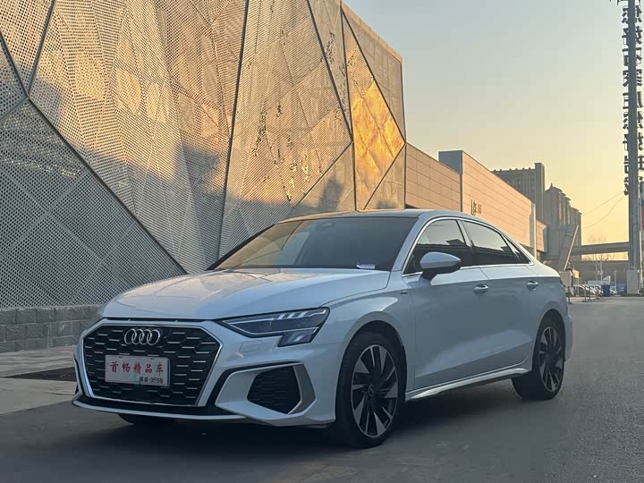 Фото 1 - Audi A3