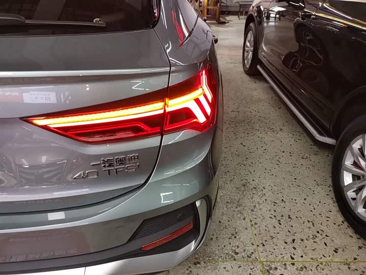 Фото 8 - Audi Q3 Sportback