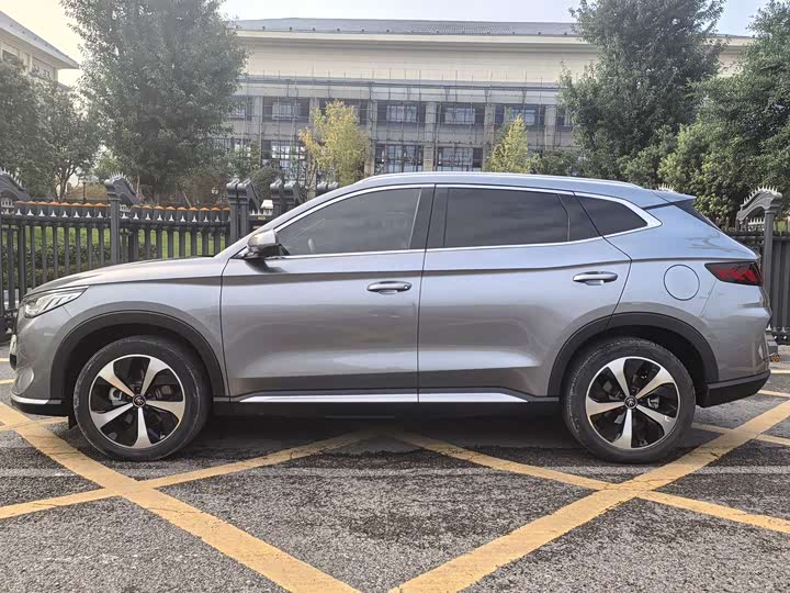 Фото 4 - BYD Song Plus Hybrid/EV