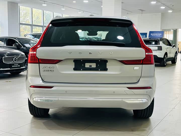 Фото 6 - Volvo XC60 Hybrid