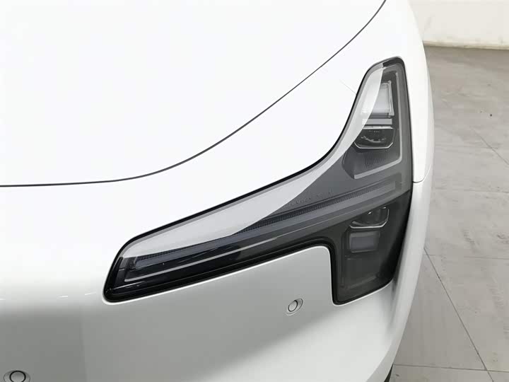 Фото 7 - XPeng Mona M03