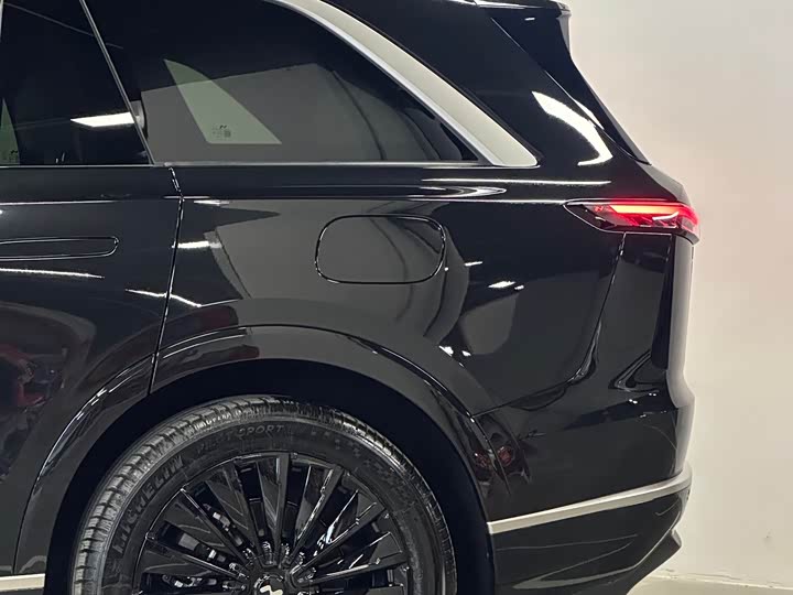 Фото 5 - Nio Onvo L90