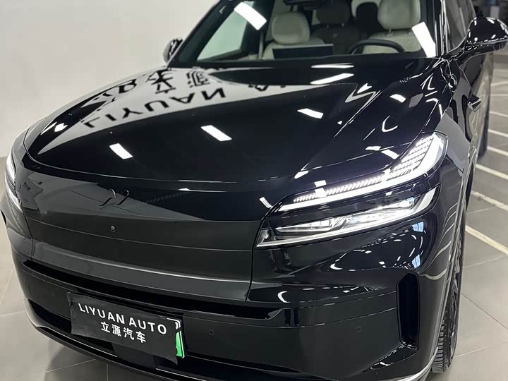 Фото 6 - Nio Onvo L90