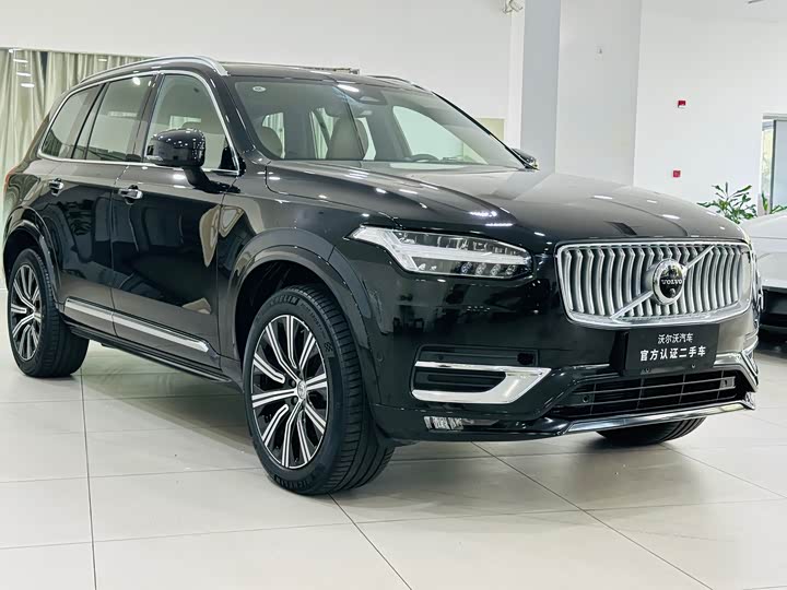 Фото 3 - Volvo XC90