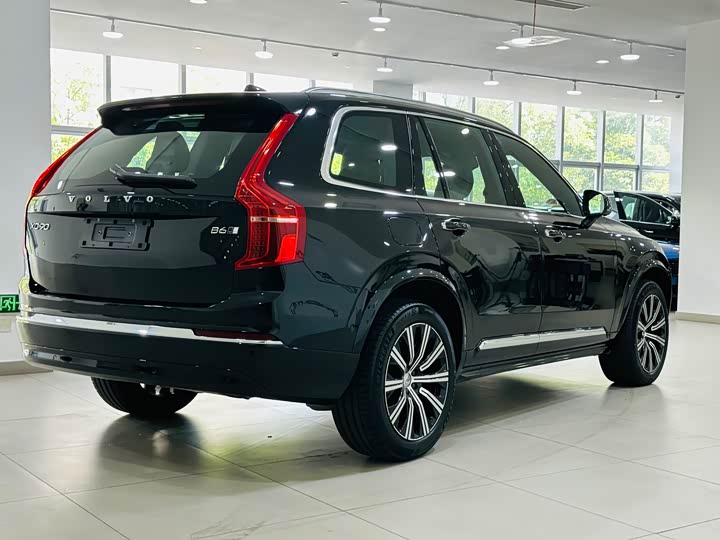 Фото 5 - Volvo XC90