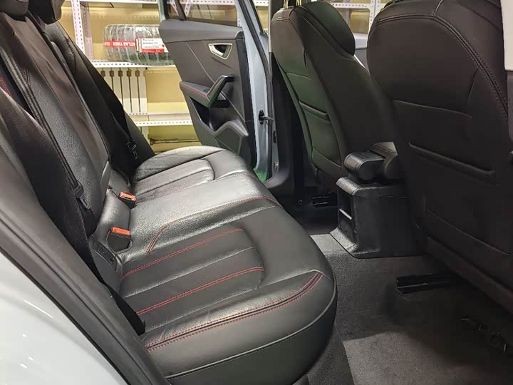 Фото 9 - Audi Q2L