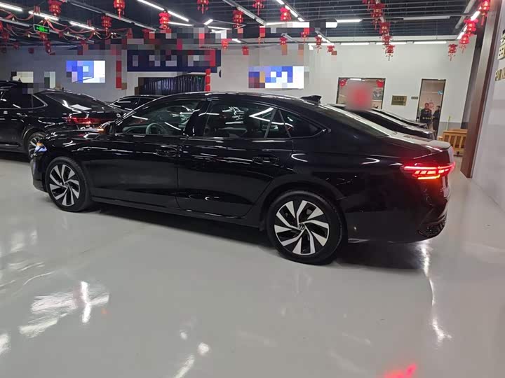 Фото 5 - Volkswagen Passat