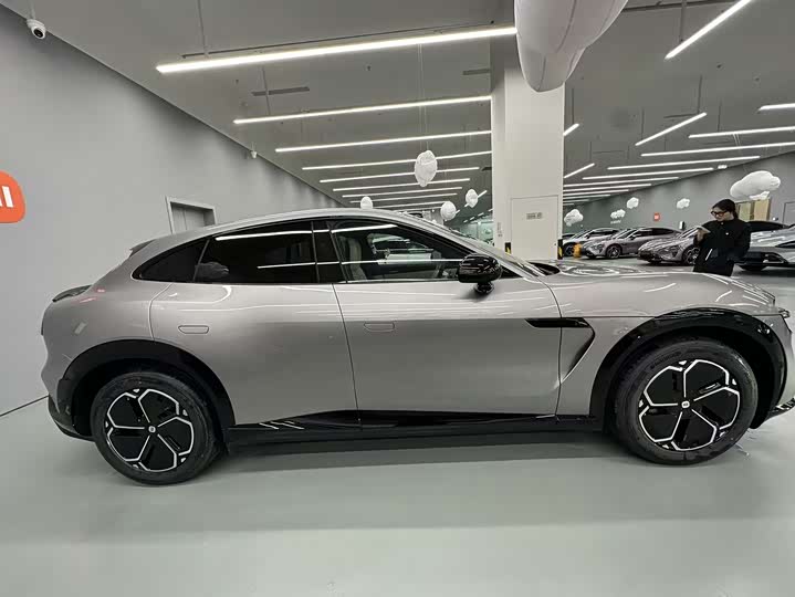 Фото 5 - Xiaomi YU7