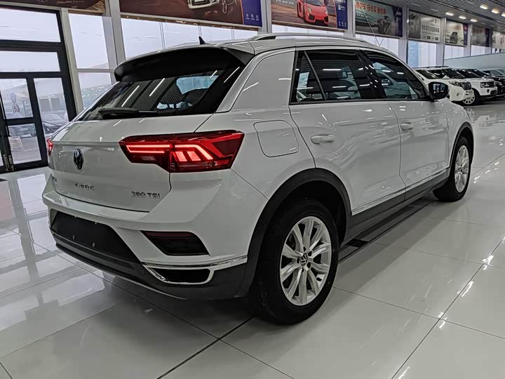 Фото 4 - Volkswagen T-Roc