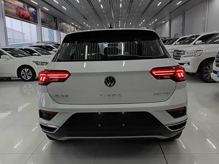 Фото 5 - Volkswagen T-Roc
