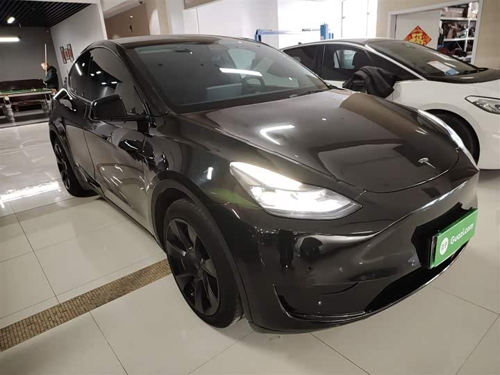 Фото 4 - Tesla Model Y