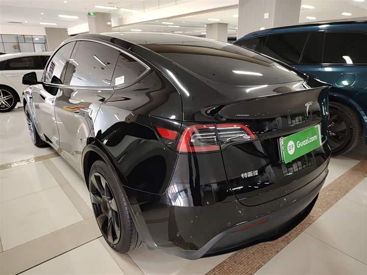 Фото 5 - Tesla Model Y