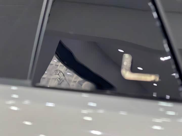 Фото 5 - Land Rover Range Rover Evoque L