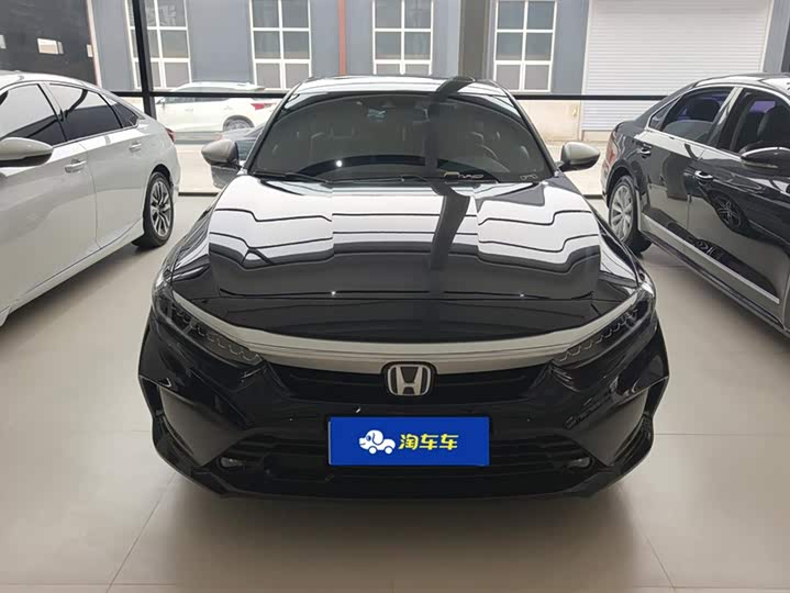 Фото 2 - Honda Inspire