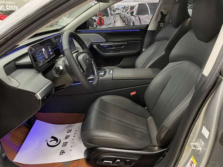 Фото 4 - XPeng P7