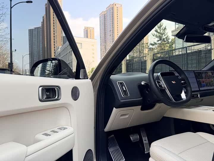 Фото 7 - LiXiang L9