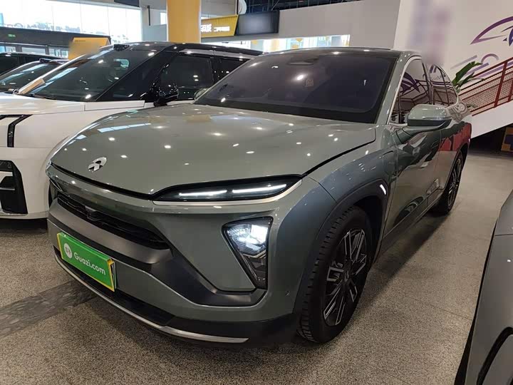 Фото 1 - Nio EC6