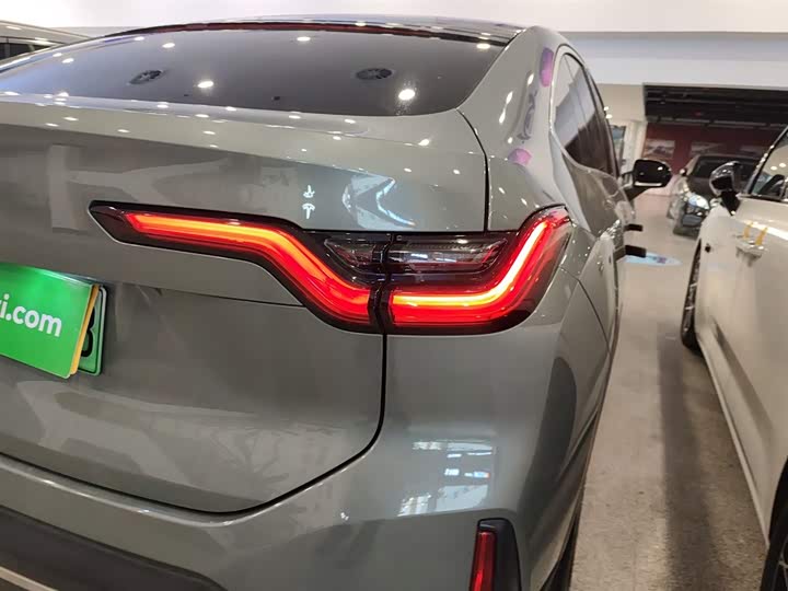 Фото 8 - Nio EC6