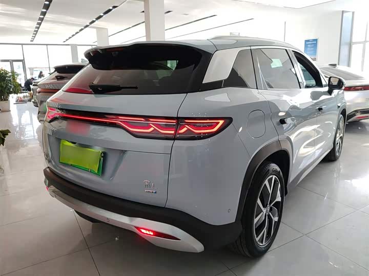 Фото 7 - BYD Song L DM-i Hybrid