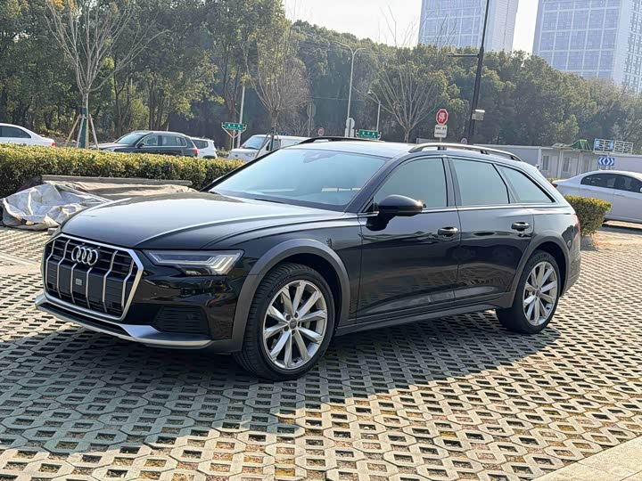 Фото 1 - Audi A6