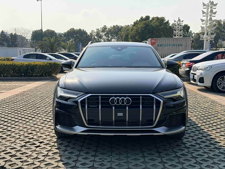 Фото 2 - Audi A6