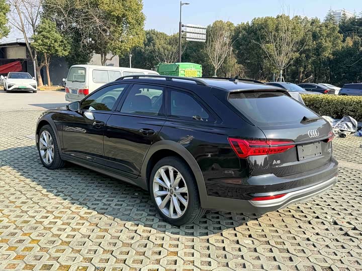 Фото 7 - Audi A6